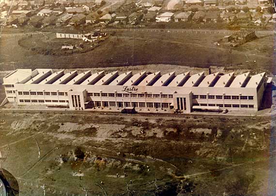Lustre factory